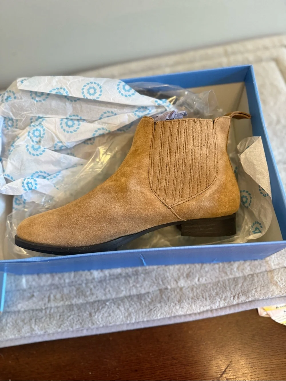 Jack Rogers Pippa Suede Chelsea Boots in Tan NEW
